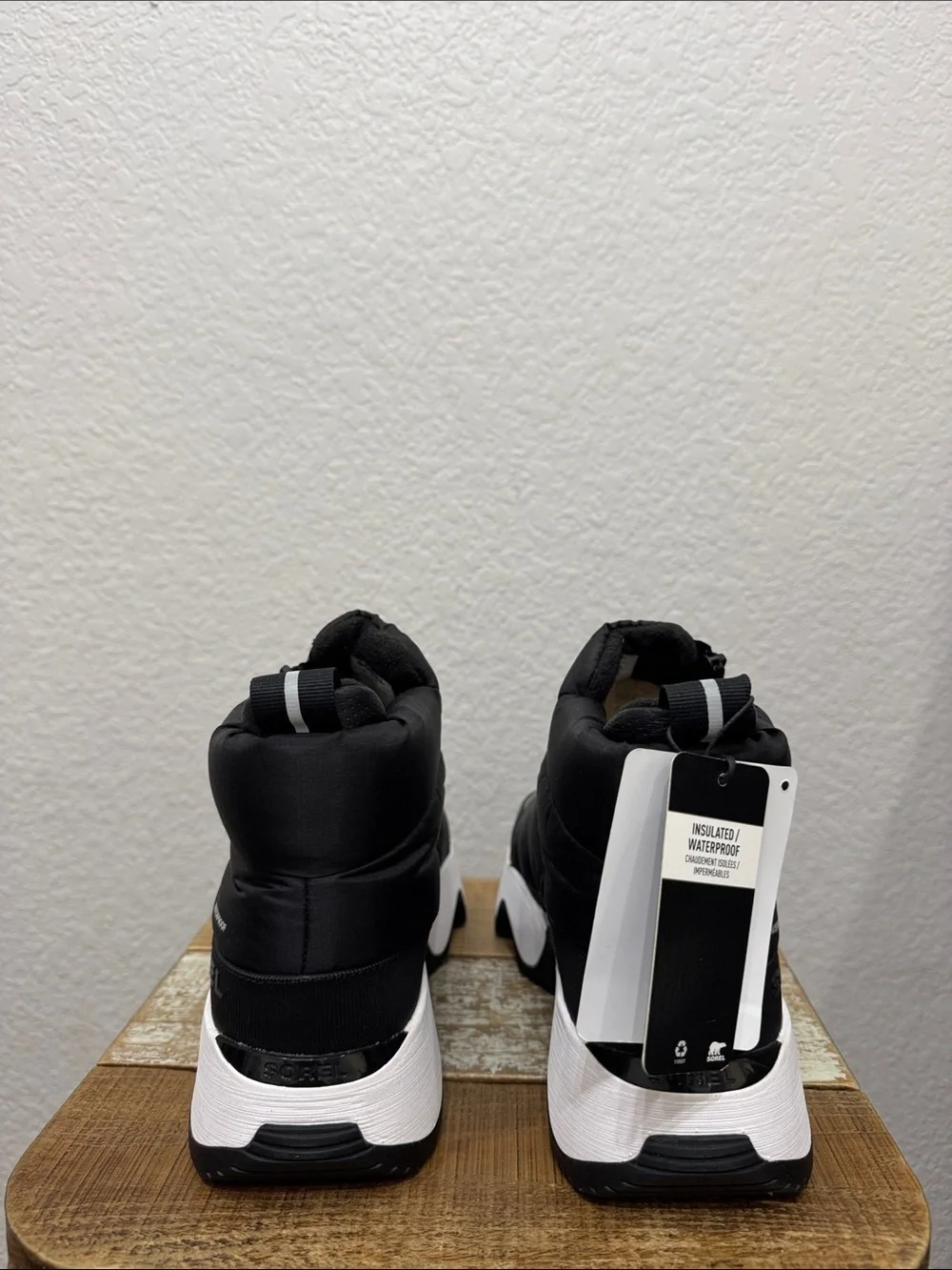 Sorel Kinetic Impact Puffy Zip Waterproof Boots Size 10 NEW